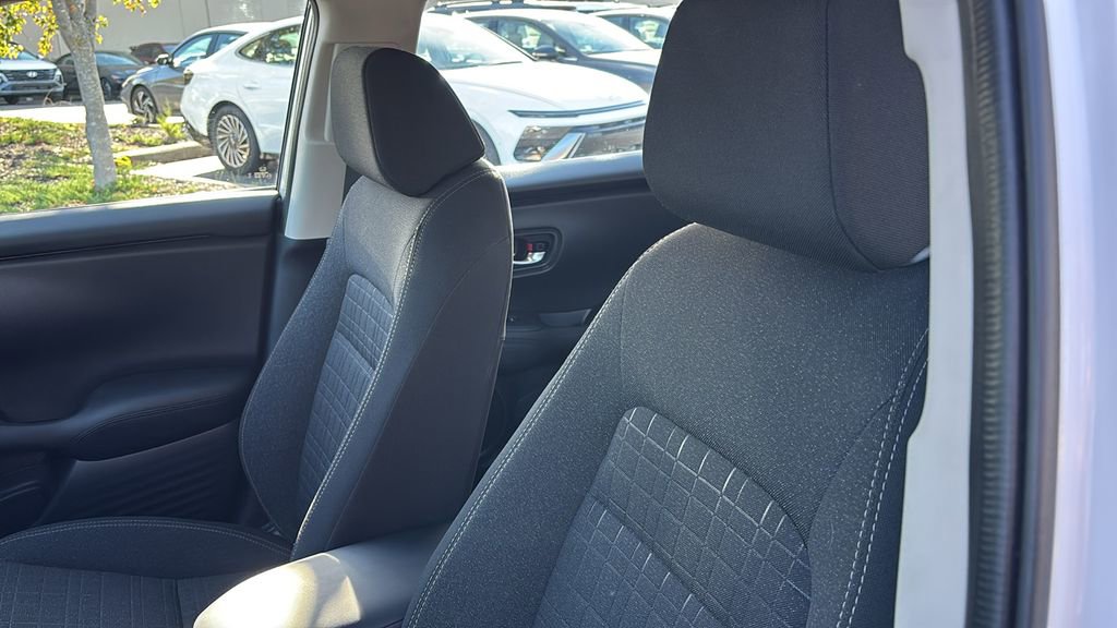 Certified 2025 Honda HR-V LX image 25