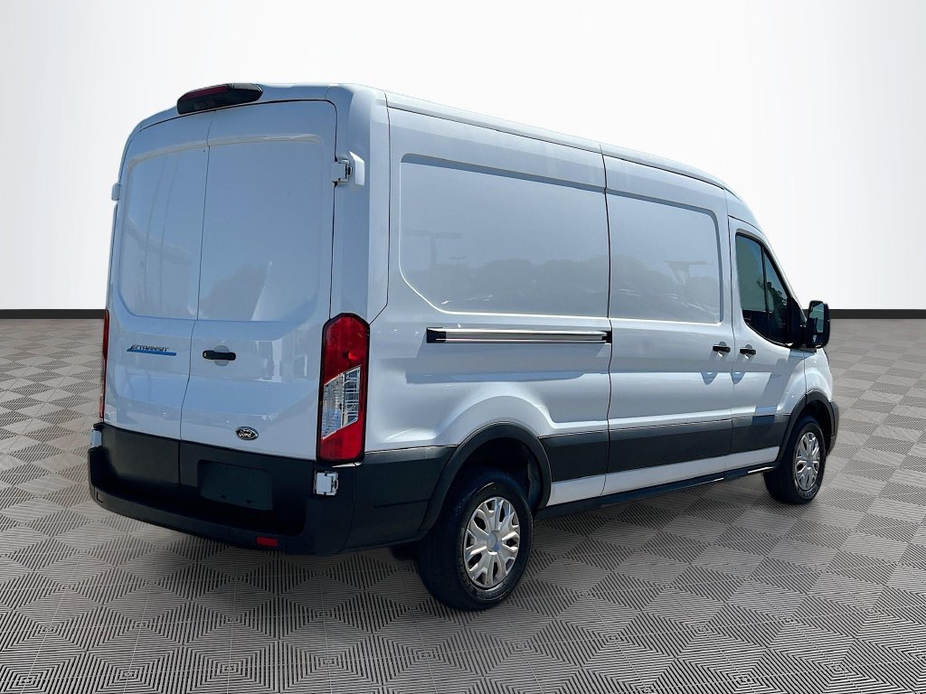 Used 2023 Ford E-Transit Medium Roof RWD image 7