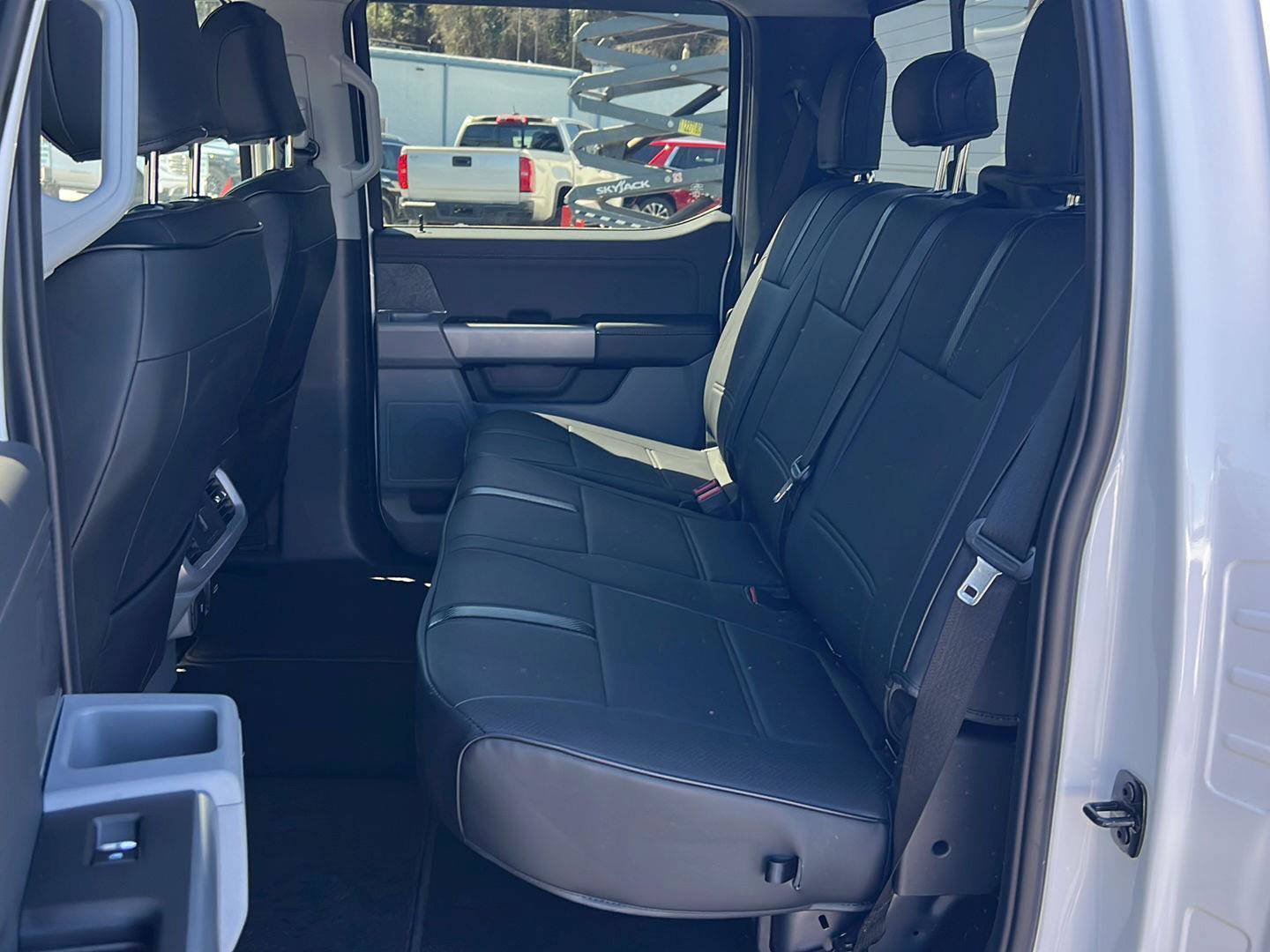 Used 2024 Ford F150 XLT w/ Equipment Group 302A MID image 11