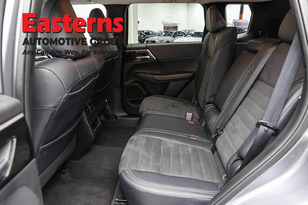 Used 2024 Mitsubishi Outlander SE AWD/4WD image 20