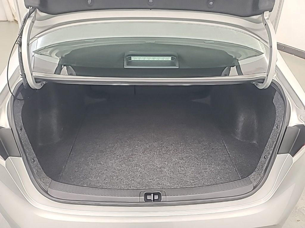 Used 2025 Toyota Corolla LE image 18