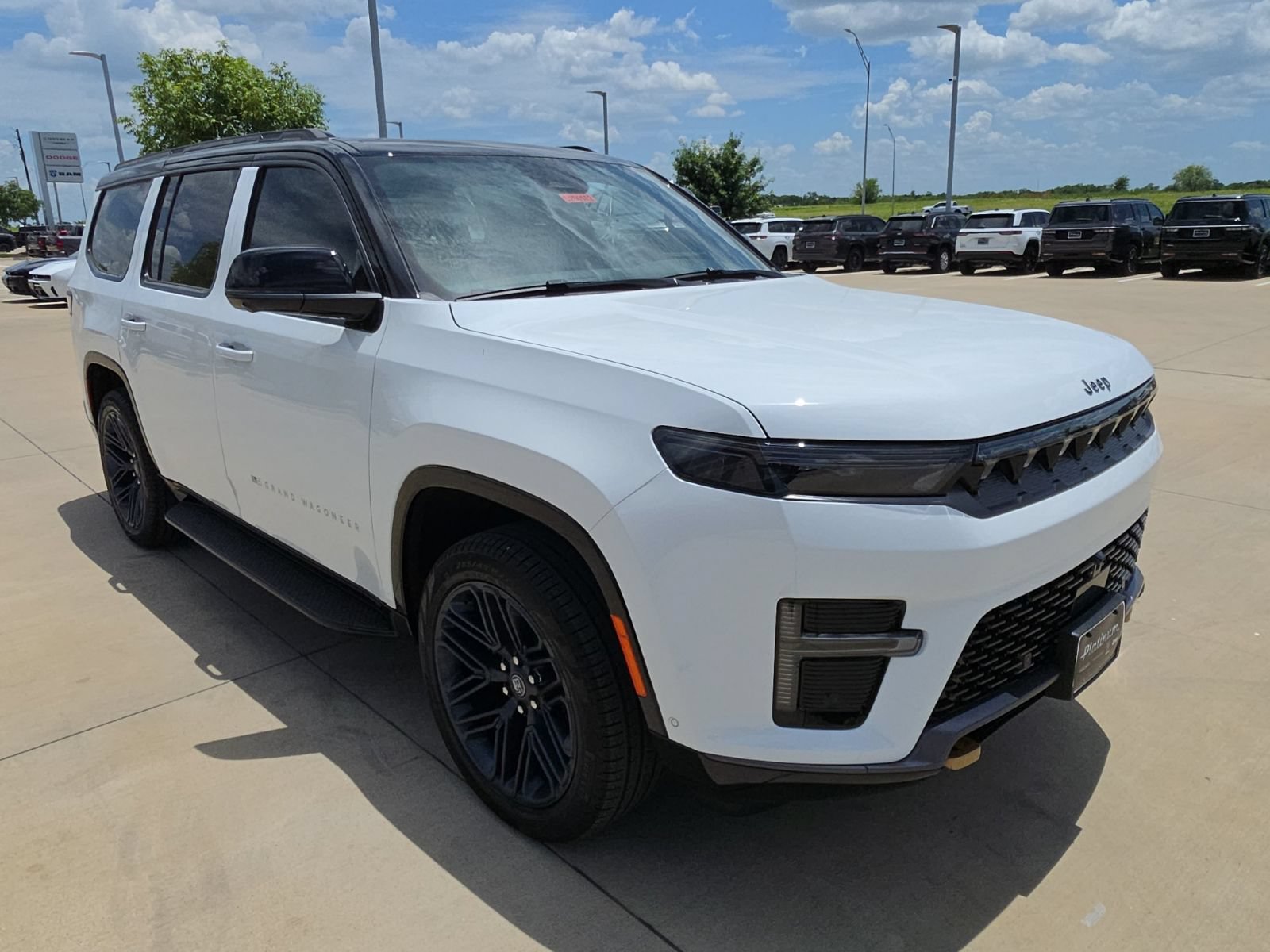 New 2026 Jeep Grand Wagoneer 4WD image 7