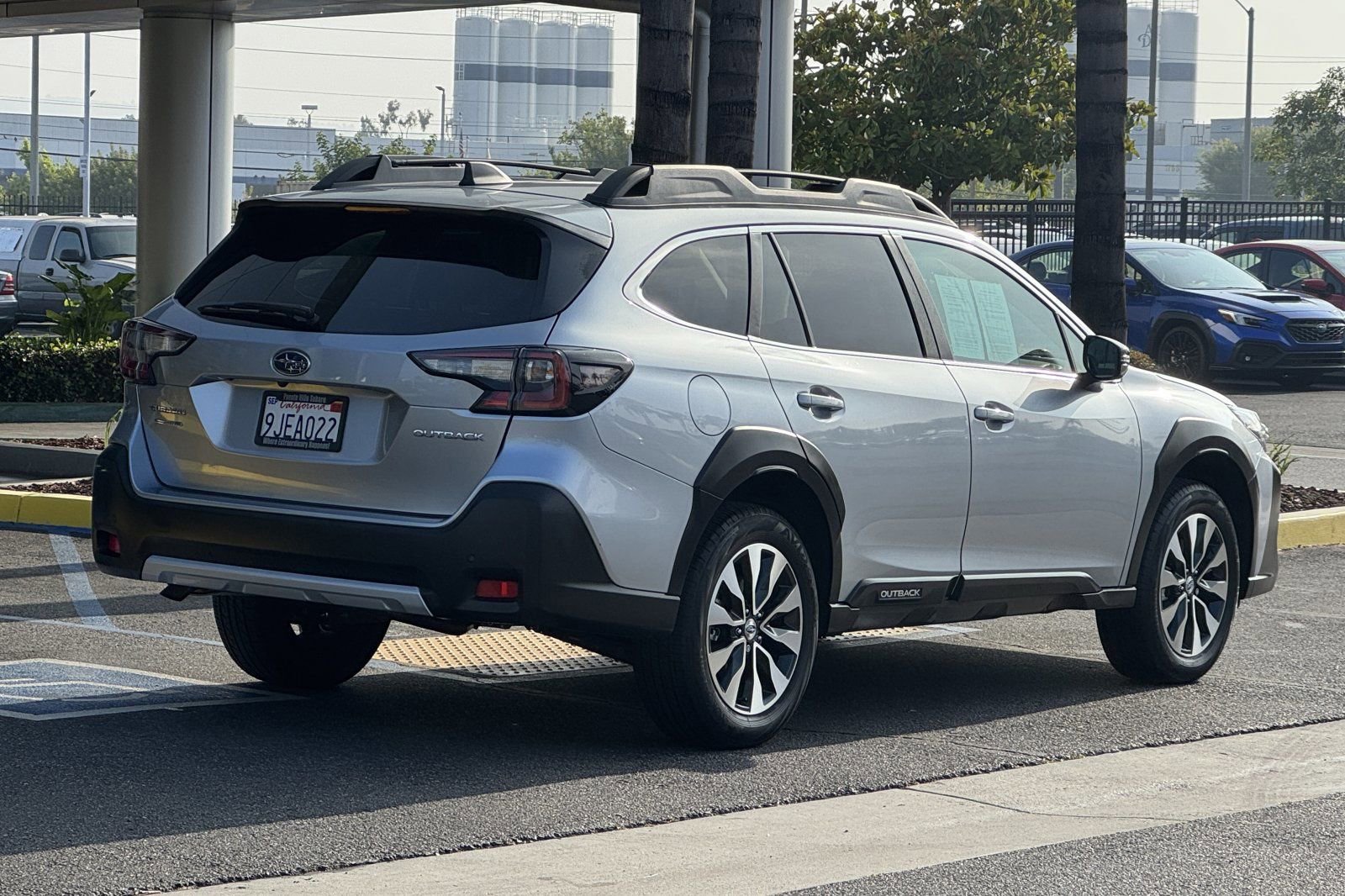 Certified 2024 Subaru Outback Limited AWD/4WD image 4