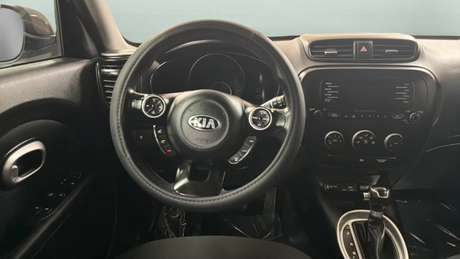 Used 2016 Kia Soul FWD image 11