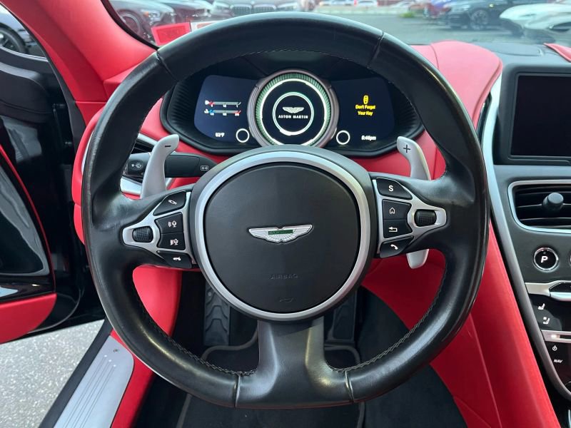 Used 2018 Aston Martin DB11 V12 image 17