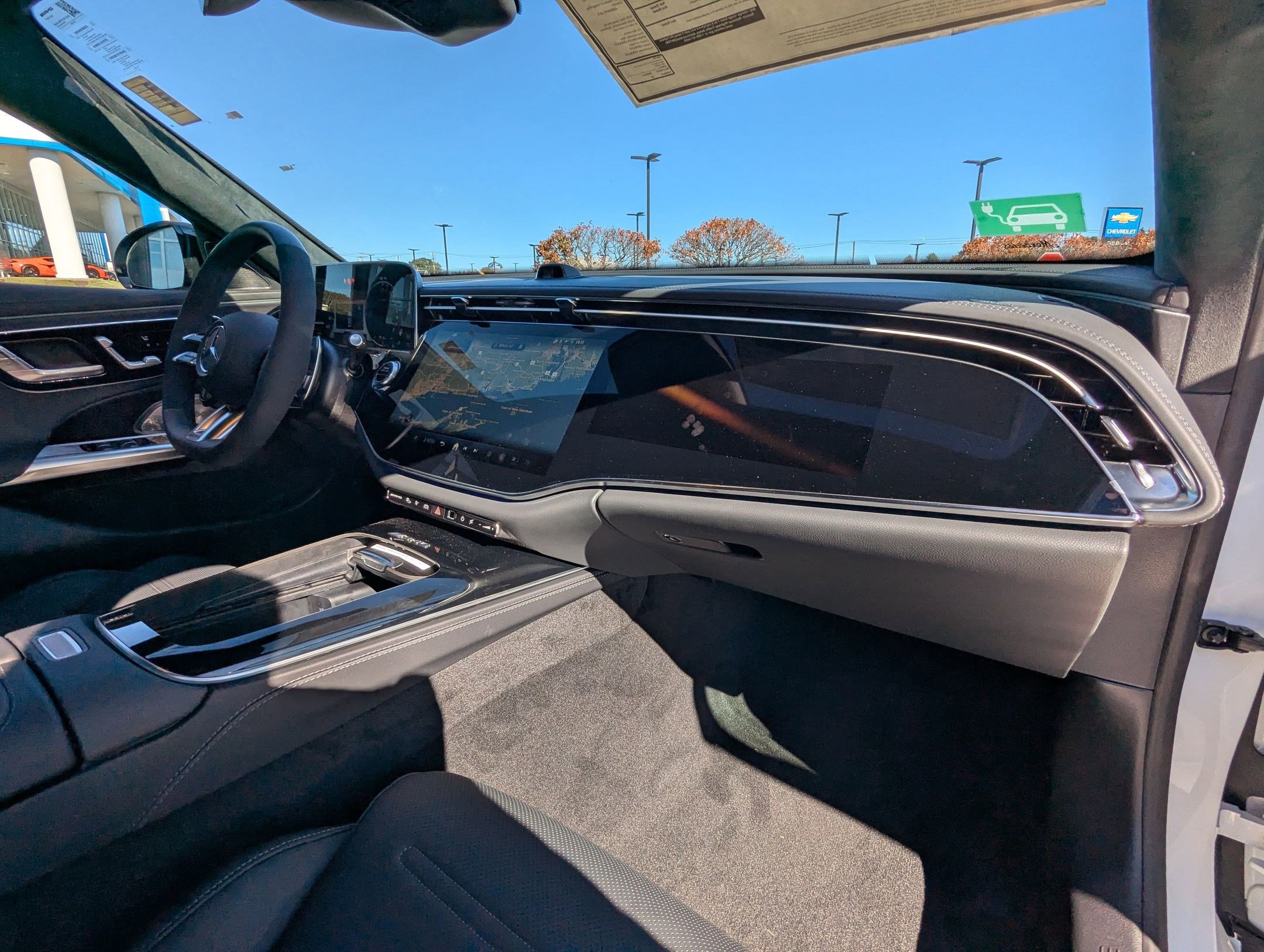 New 2026 Mercedes-Benz E 53 AMG e 4MATIC Sedan image 23