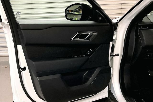 Certified 2026 Land Rover Range Rover Velar Dynamic SE AWD/4WD image 26
