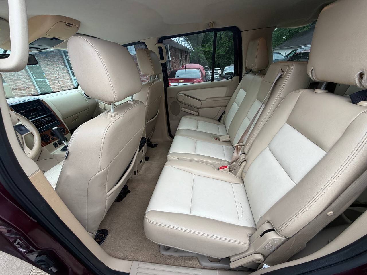 Used 2006 Ford Explorer Eddie Bauer RWD image 14
