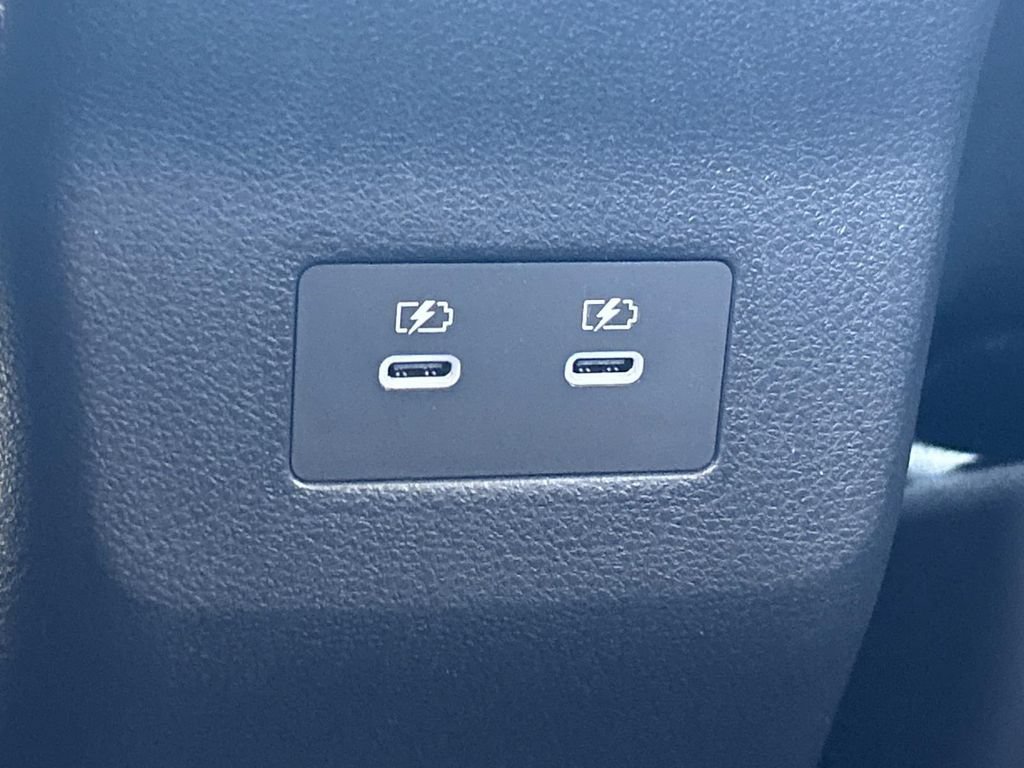 New 2026 Nissan Kicks SR w/ SR Premium Package FWD image 21