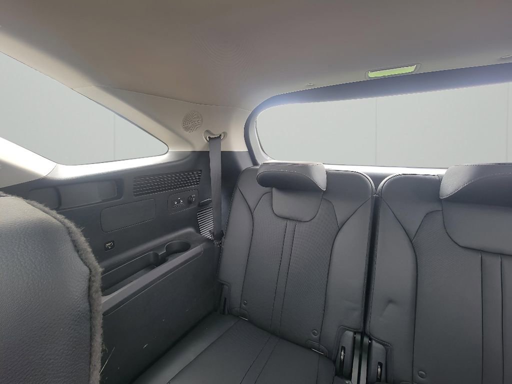 Used 2023 Kia Sorento SX AWD/4WD image 31