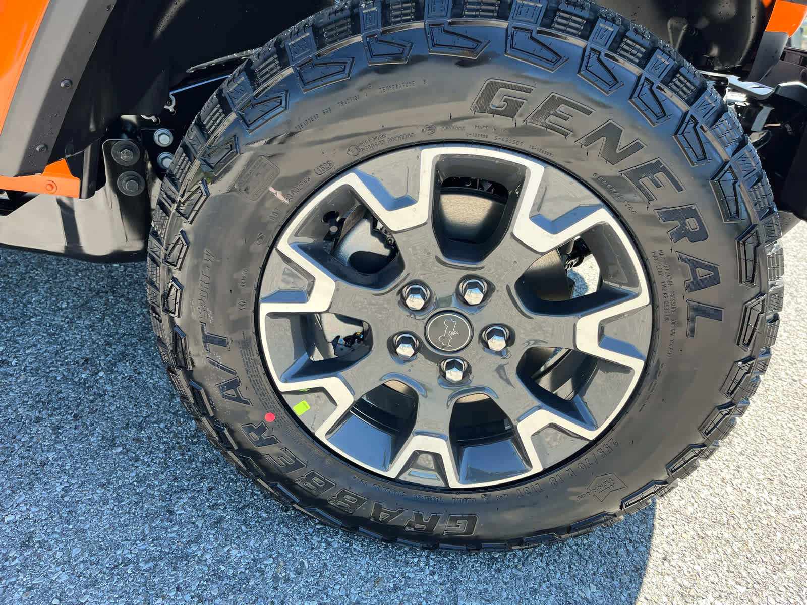 New 2026 Jeep Wrangler Unlimited Sahara AWD/4WD image 39