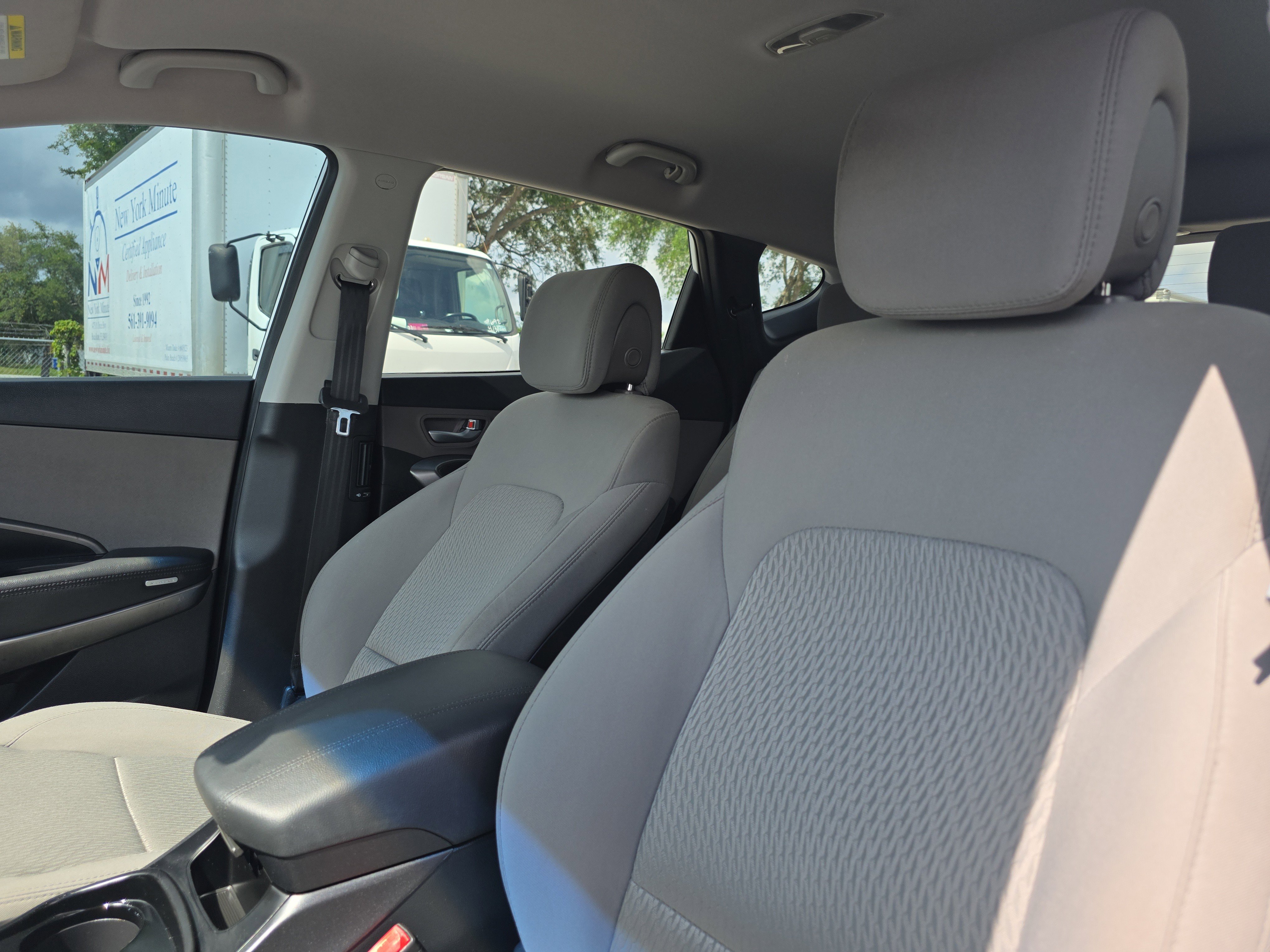Used 2018 Hyundai Santa Fe Sport FWD image 25