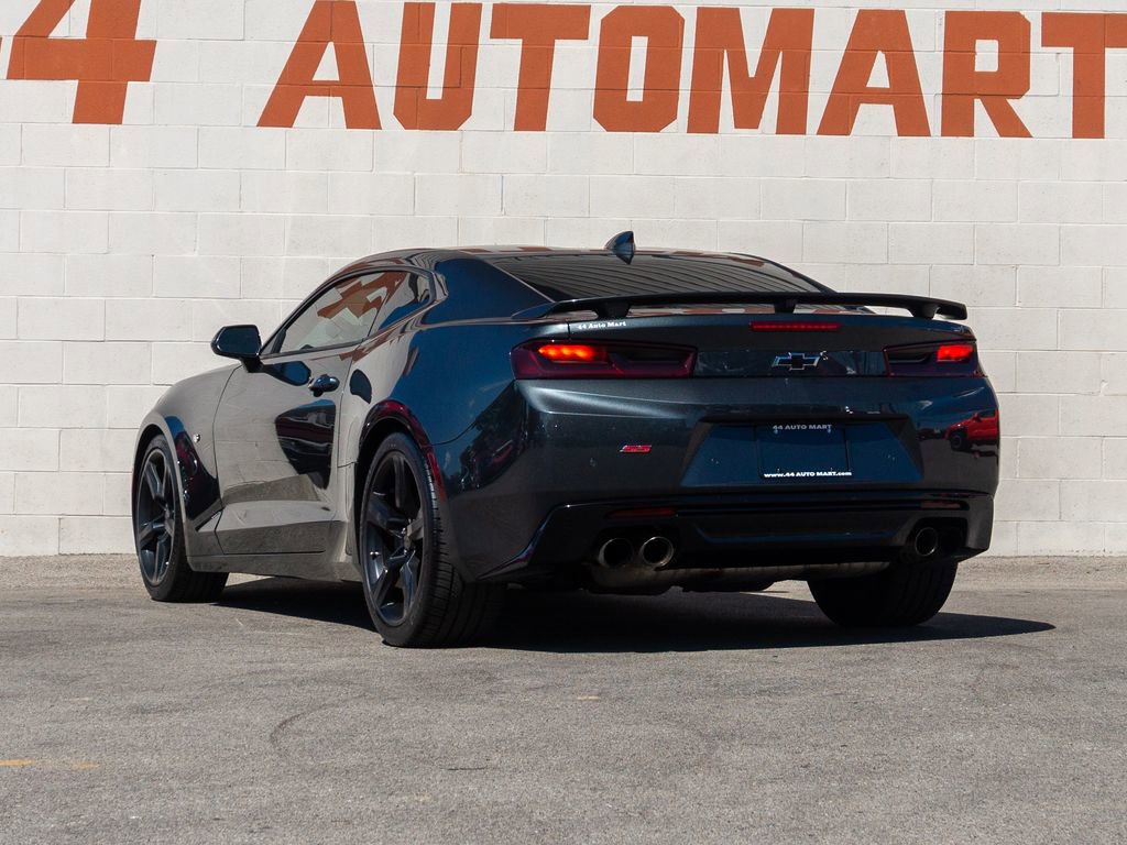 Used 2017 Chevrolet Camaro SS image 7