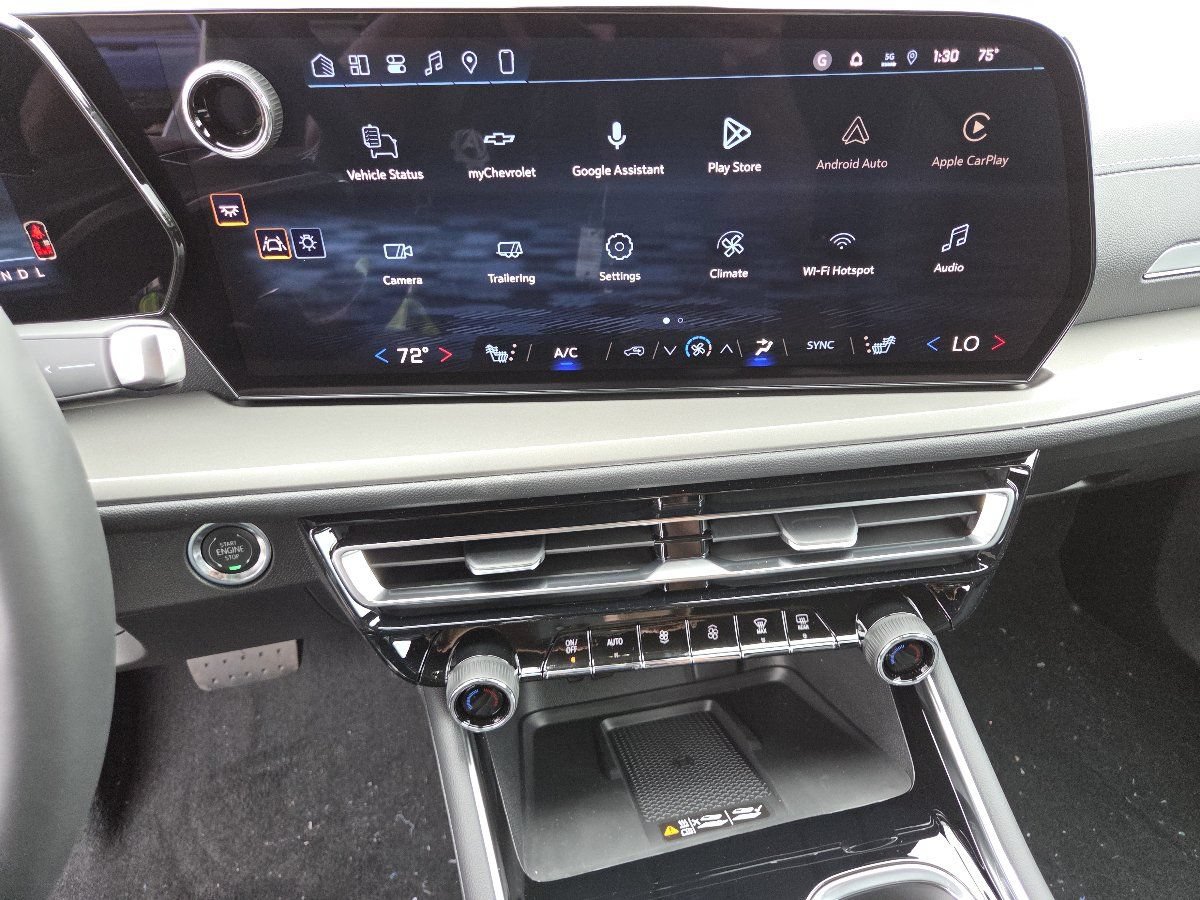 New 2027 Chevrolet Traverse LT AWD/4WD image 39
