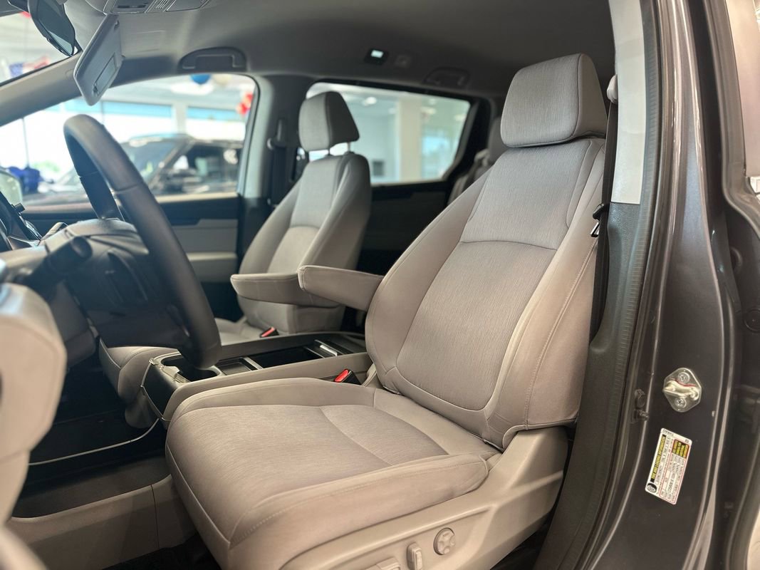 Used 2018 Honda Odyssey EX image 21