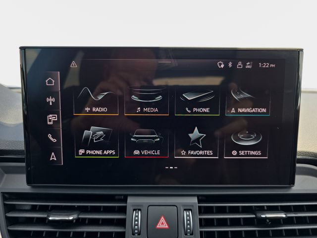 Used 2023 Audi Q5 e Premium w/ Convenience Package AWD/4WD image 24