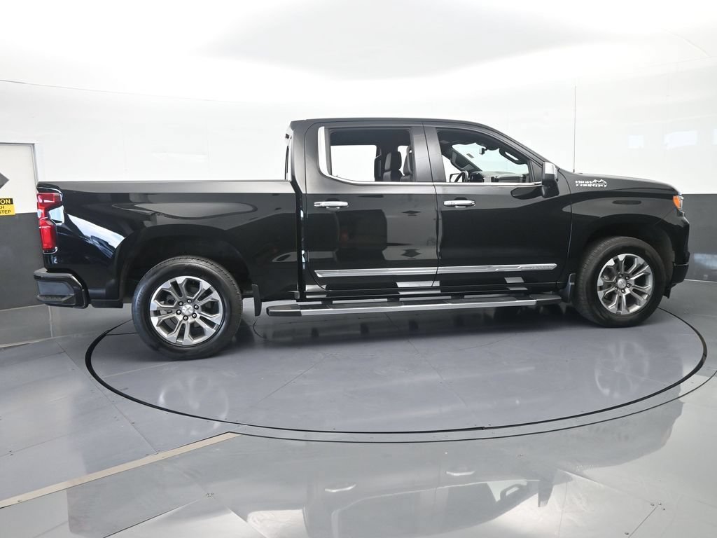 Used 2024 Chevrolet Silverado 1500 High Country w/ Technology Package RWD image 7