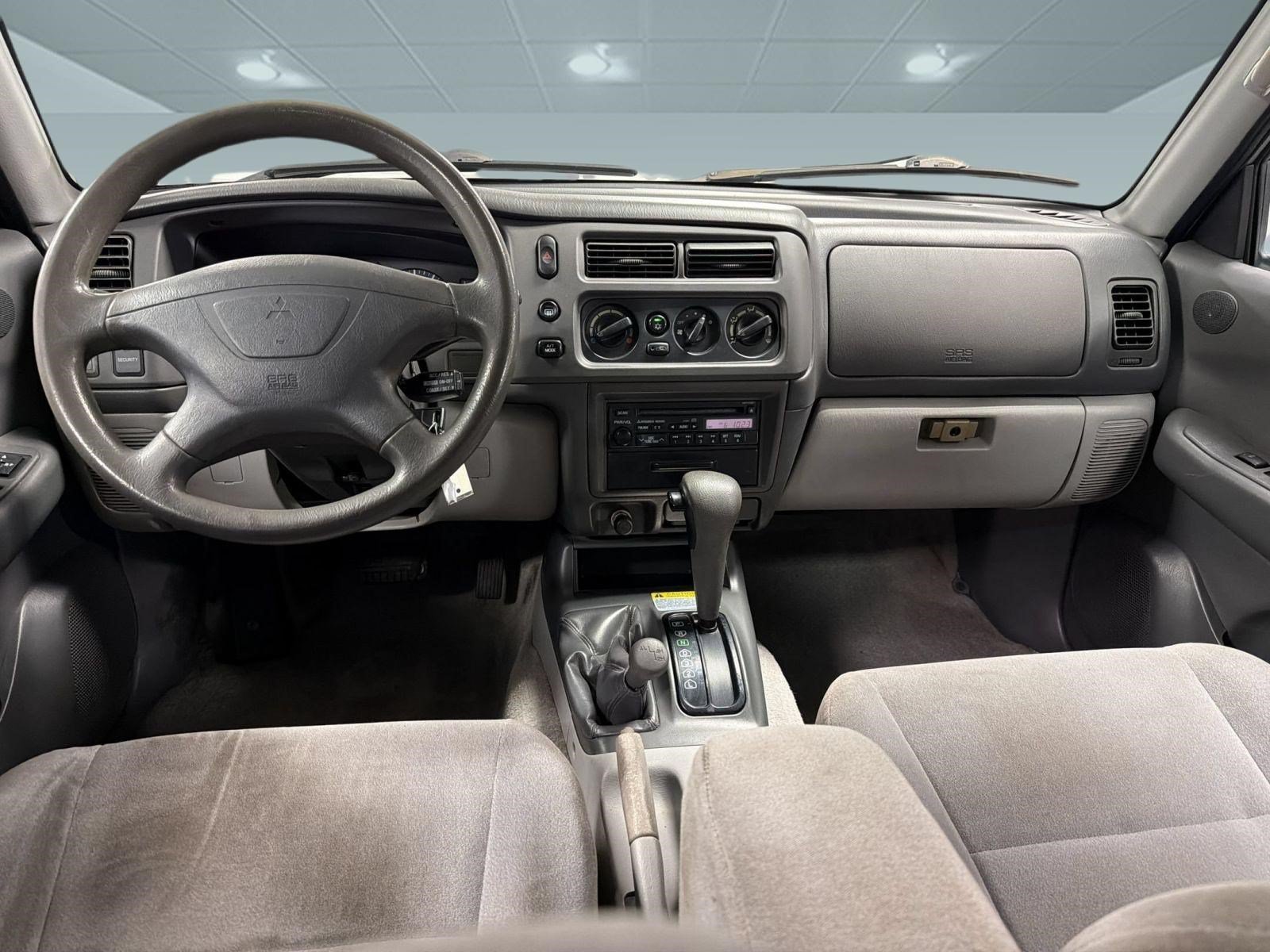 Used 2000 Mitsubishi Montero Sport LS AWD/4WD image 15
