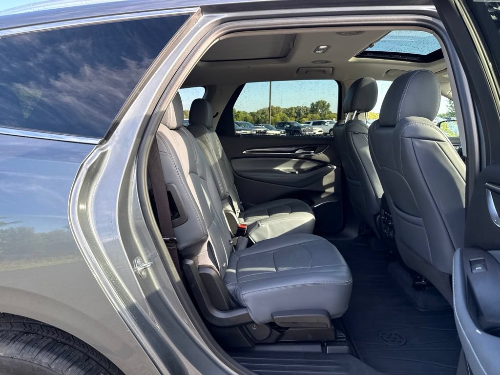 Used 2021 Buick Enclave Premium w/ Sun and Sites Package AWD/4WD image 14