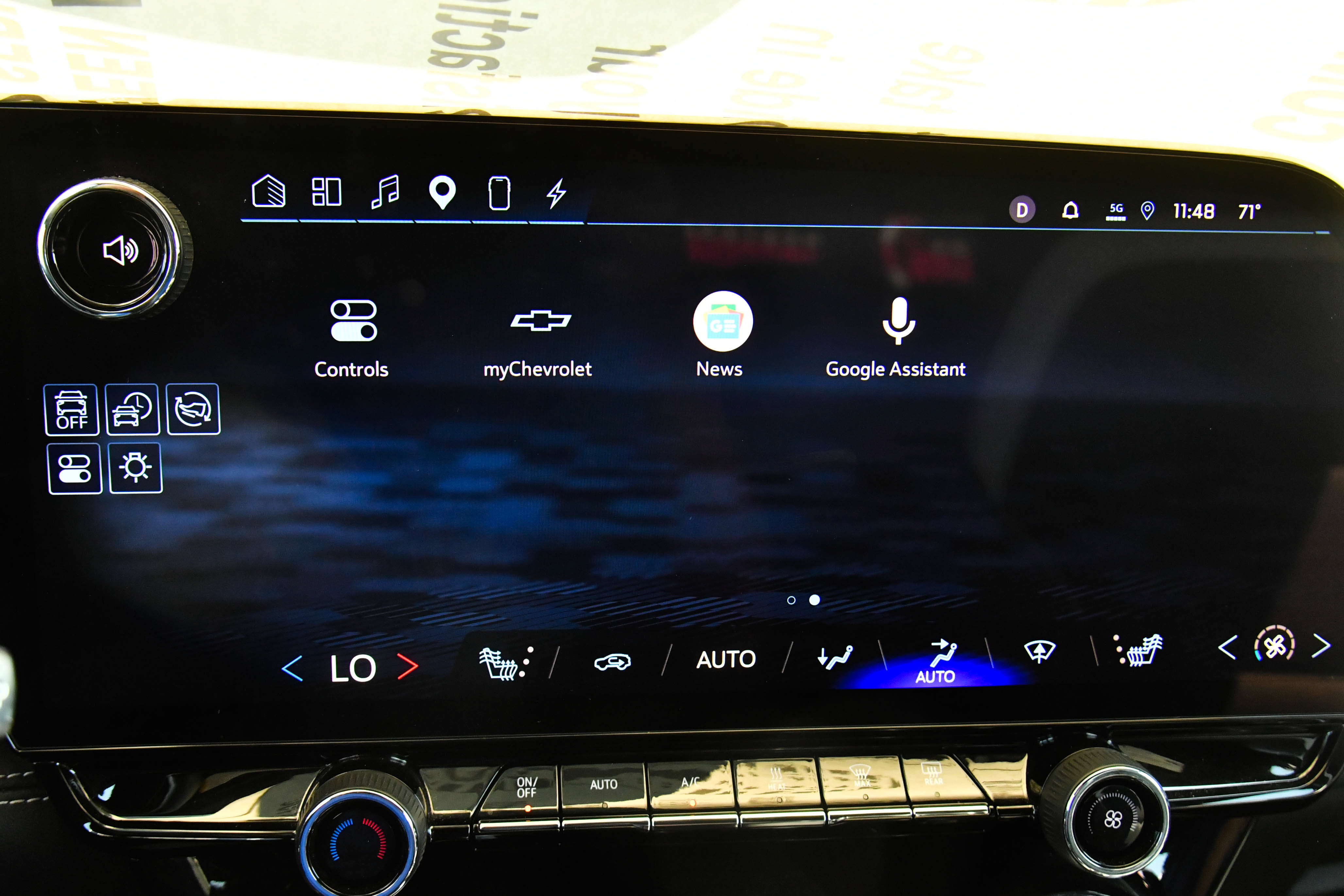 Used 2024 Chevrolet Blazer EV LT AWD/4WD image 27