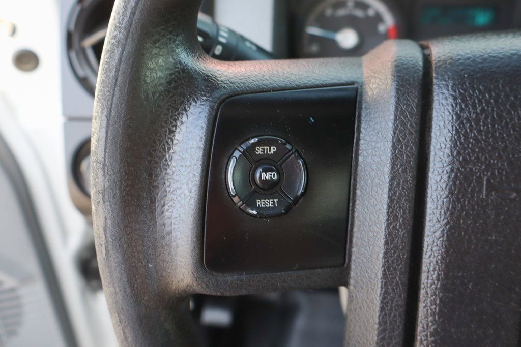 Used 2016 Ford F550 2WD Regular Cab Super Duty image 25