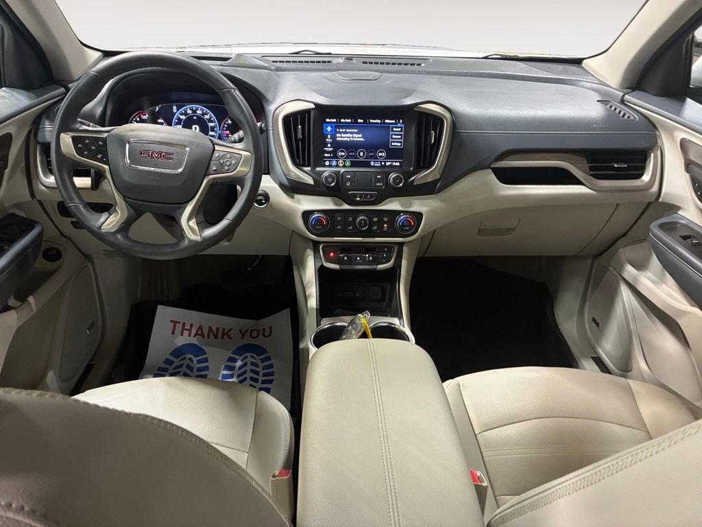 Used 2024 GMC Terrain Denali w/ Denali Premium Package image 10