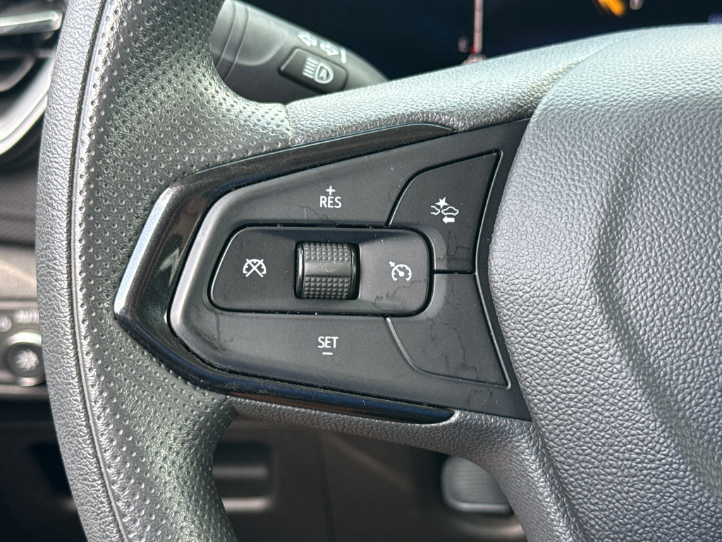 Used 2025 Chevrolet TrailBlazer LT AWD/4WD image 18