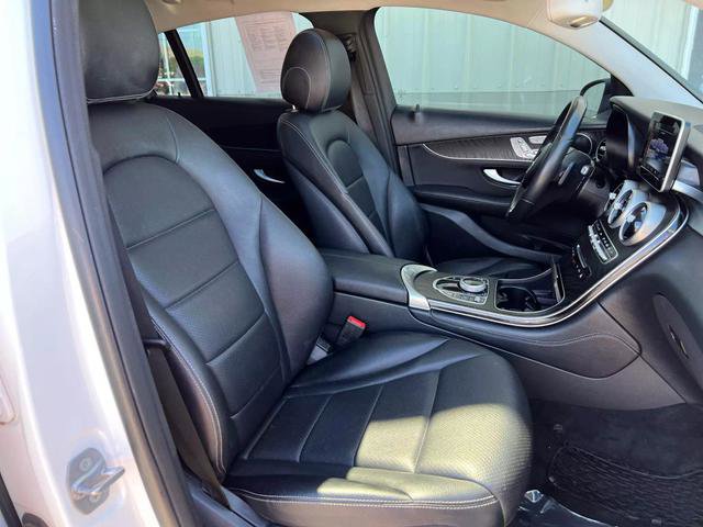Used 2017 Mercedes-Benz GLC 300 4MATIC Coupe image 19