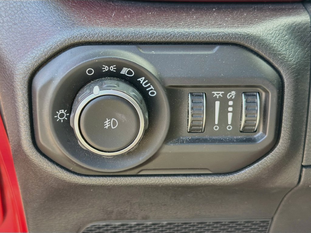 Used 2021 Jeep Wrangler Unlimited Rubicon AWD/4WD image 29