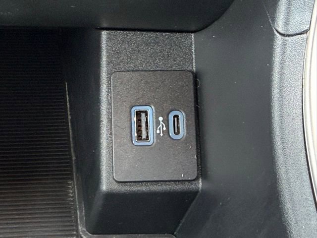 Used 2024 Ford Edge SE w/ Black Appearance Package AWD/4WD image 35