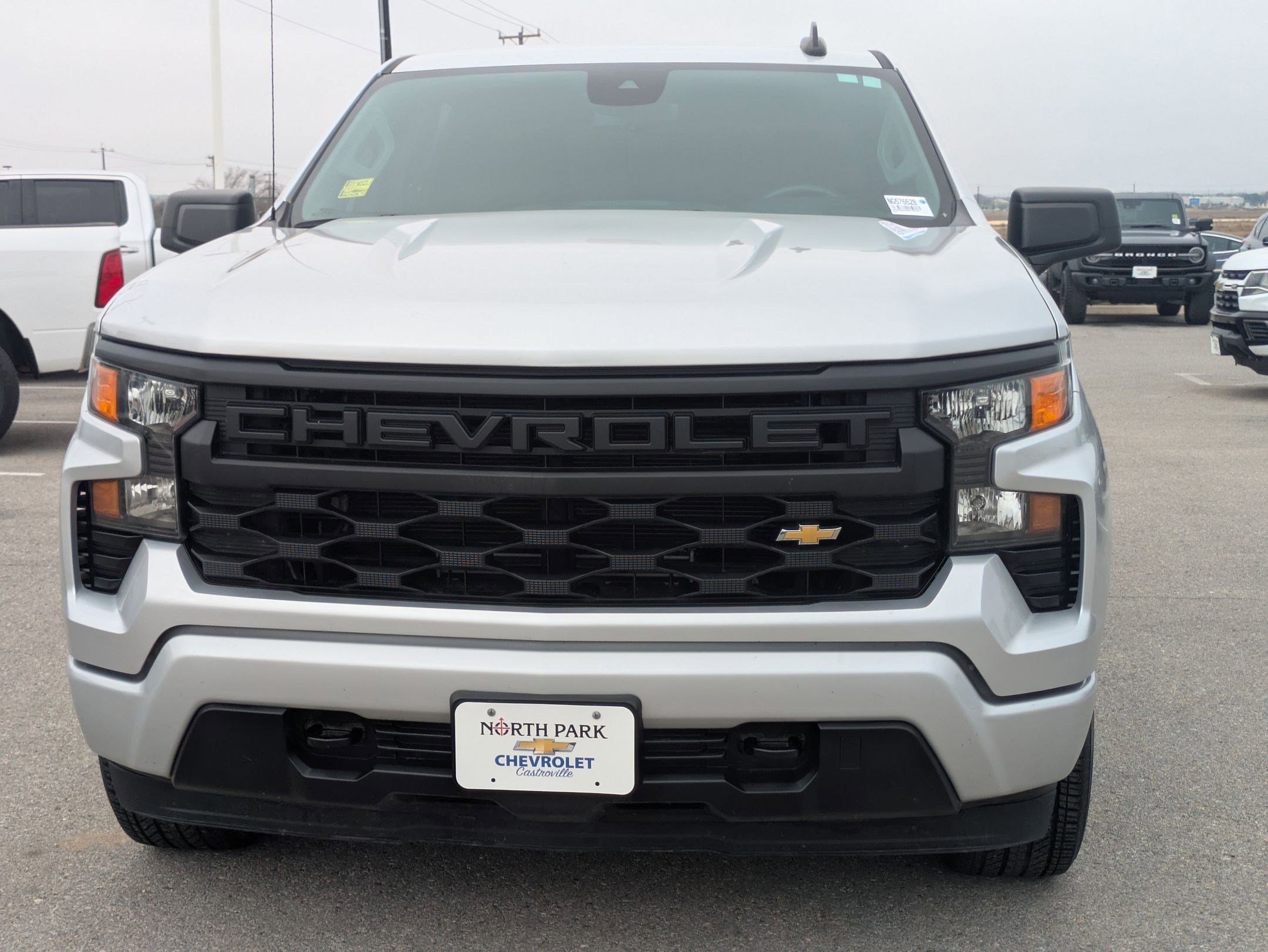 Used 2022 Chevrolet Silverado 1500 Custom image 8