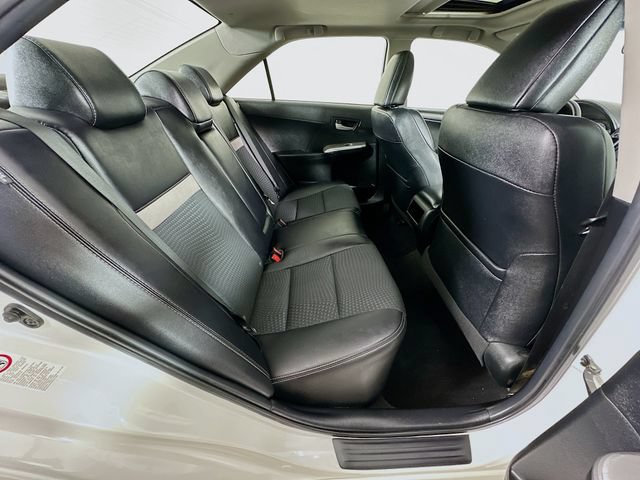 Used 2012 Toyota Camry SE FWD image 8