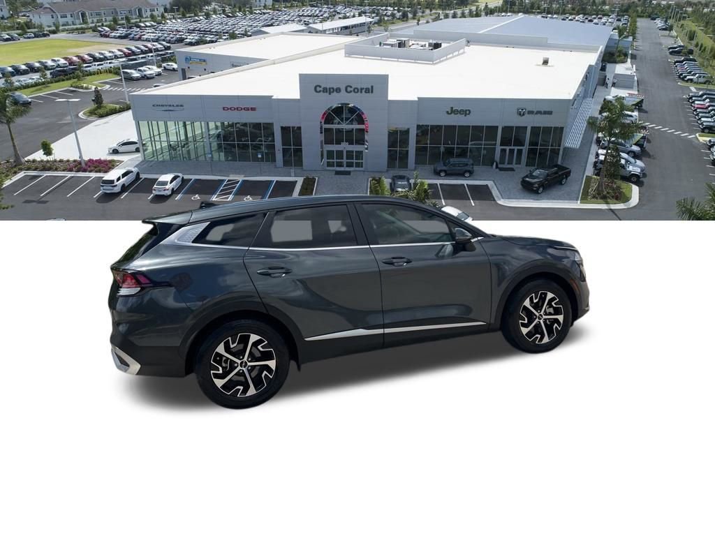 Used 2023 Kia Sportage EX image 17