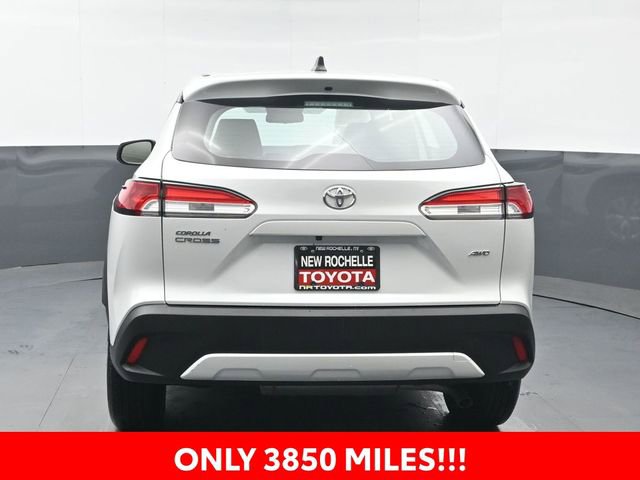 Used 2024 Toyota Corolla Cross L image 5