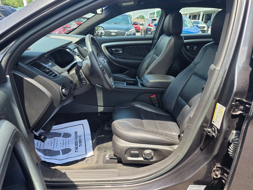 Used 2015 Ford Taurus SEL w/ Equipment Group 201A AWD/4WD image 9