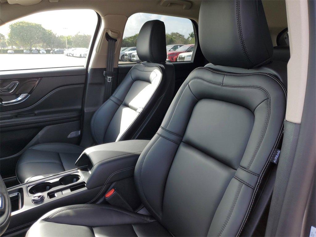 New 2026 Lincoln Corsair Premiere image 22