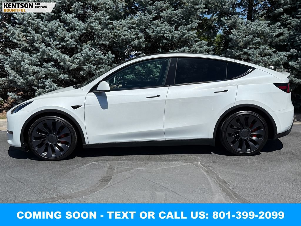Used 2024 Tesla Model Y Performance AWD/4WD image 3