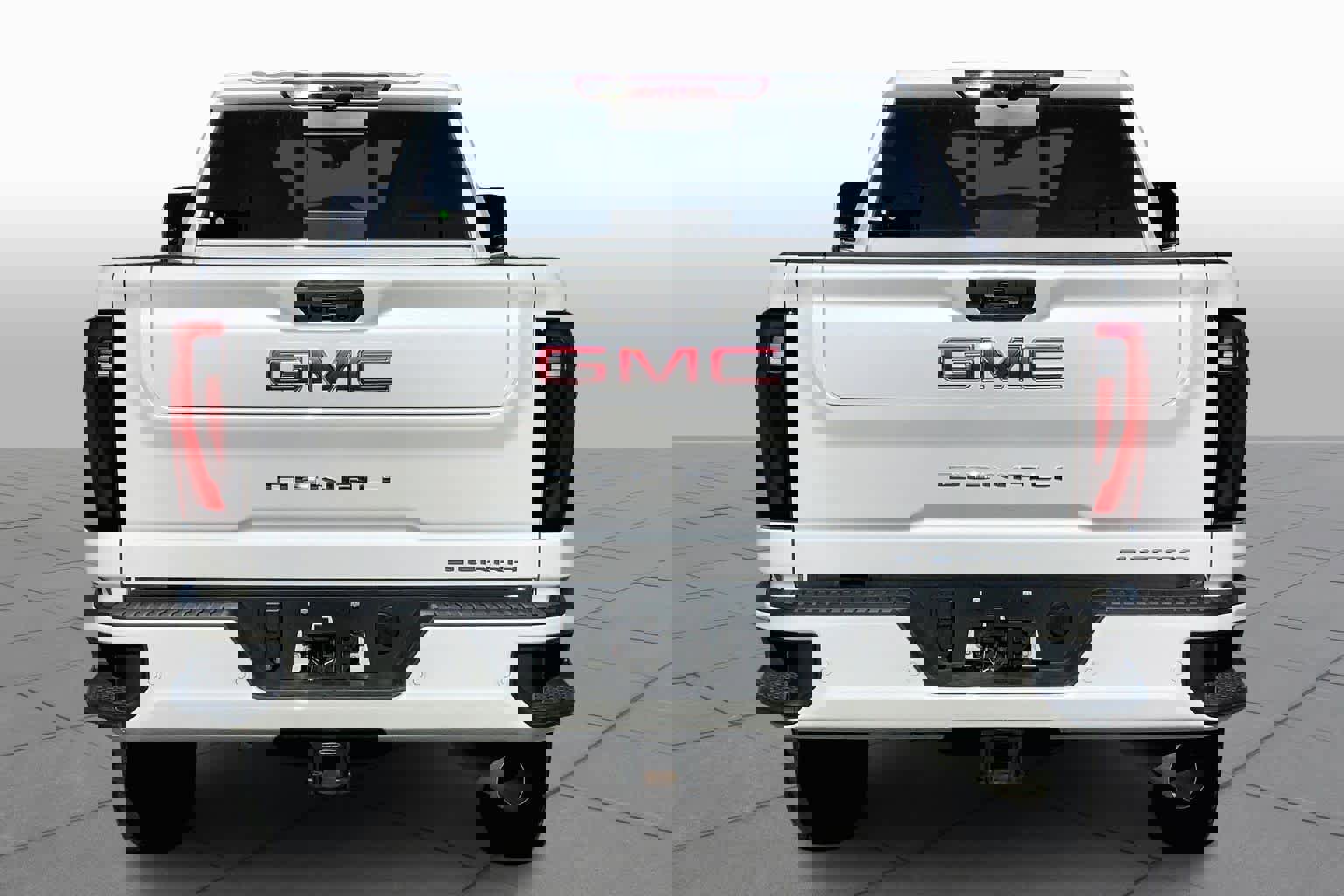 Used 2024 GMC Sierra 2500 Denali w/ Denali Reserve Package image 5