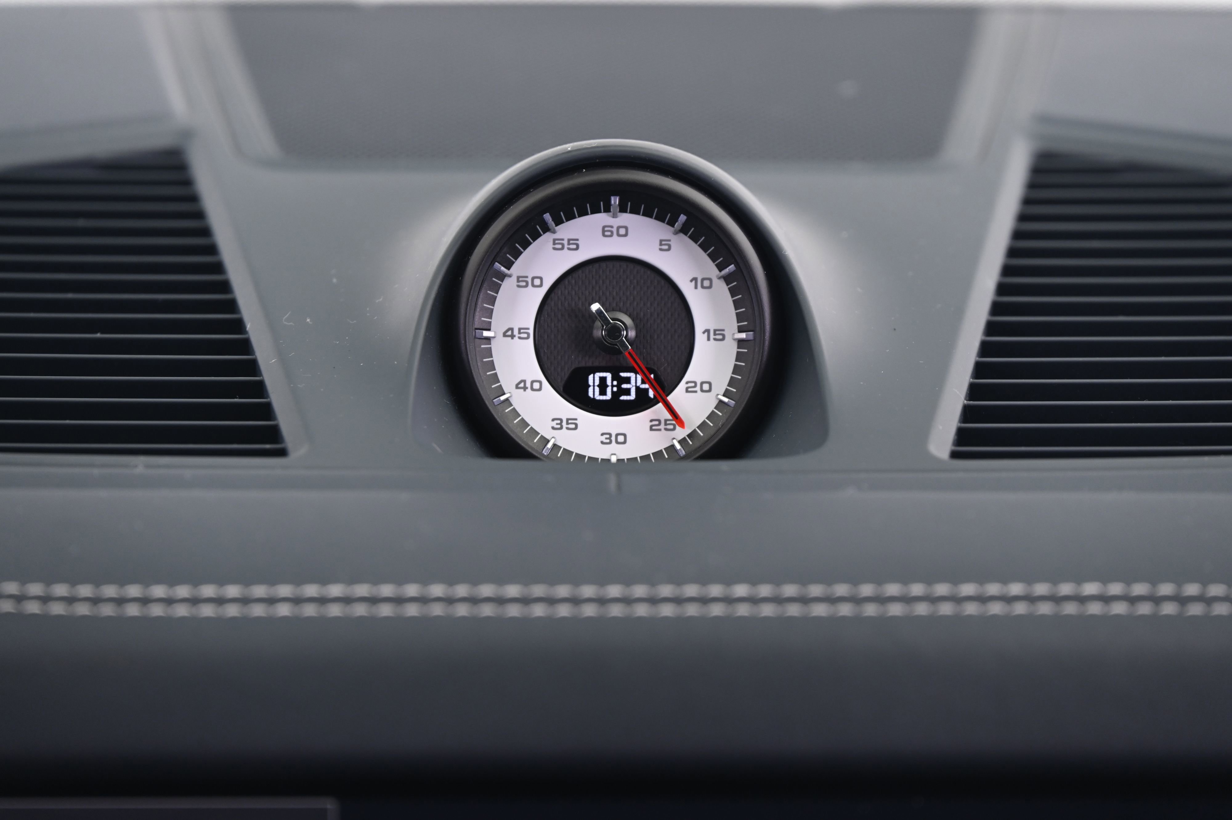 Used 2022 Porsche Cayenne GTS image 32