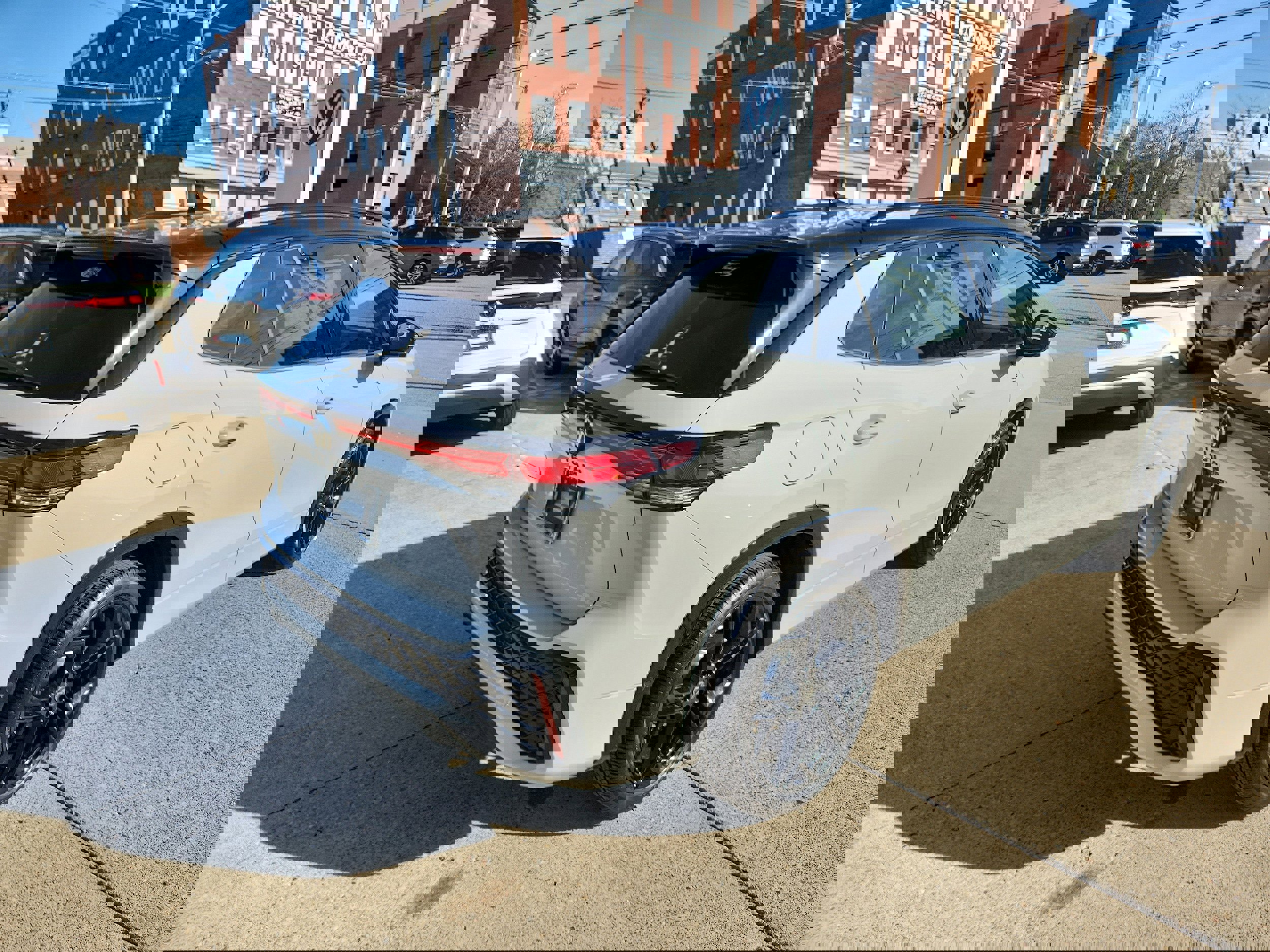 New 2026 Volkswagen Tiguan SE R-Line image 5