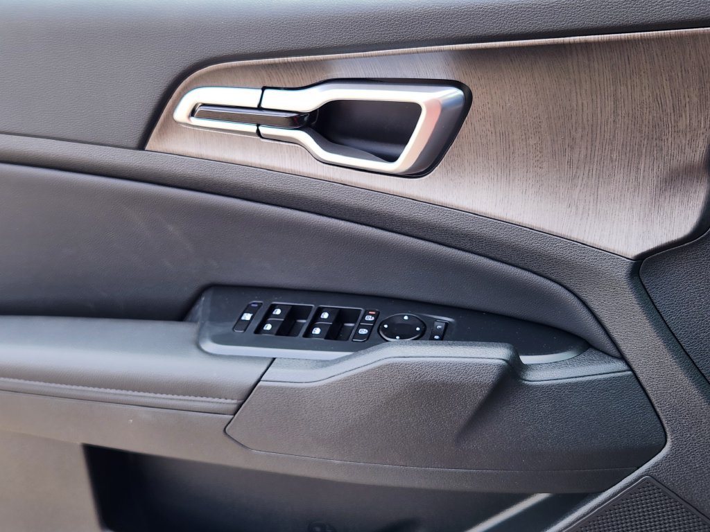 New 2026 Kia Sportage X-Line w/ X-Line Technology Package AWD/4WD image 6