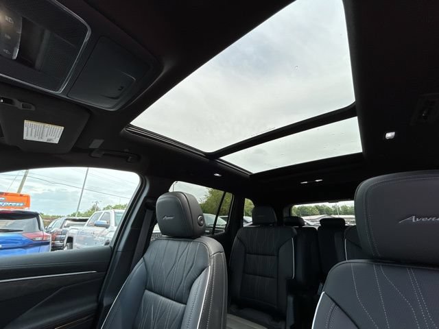 New 2026 Buick Enclave Avenir w/ Super Cruise Package AWD/4WD image 39