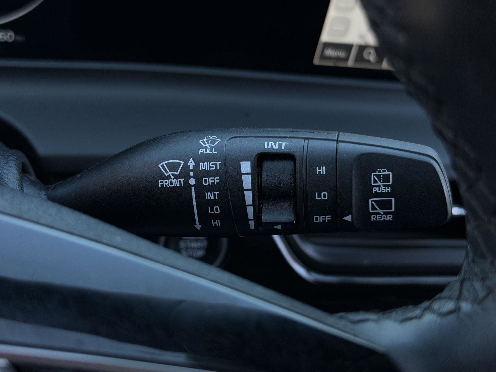 Used 2024 Kia Seltos S AWD/4WD image 19