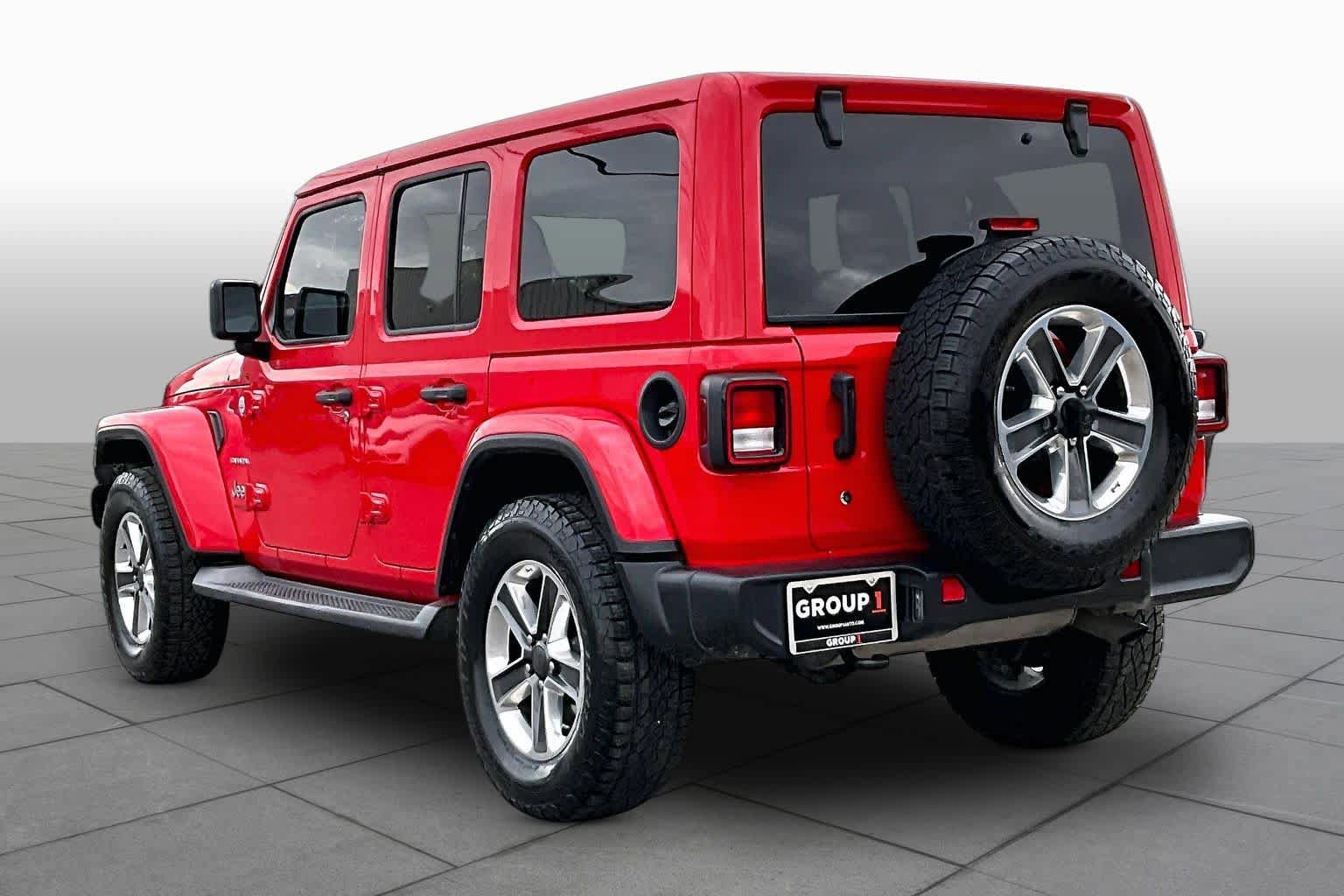 Used 2018 Jeep Wrangler Unlimited Sahara image 11