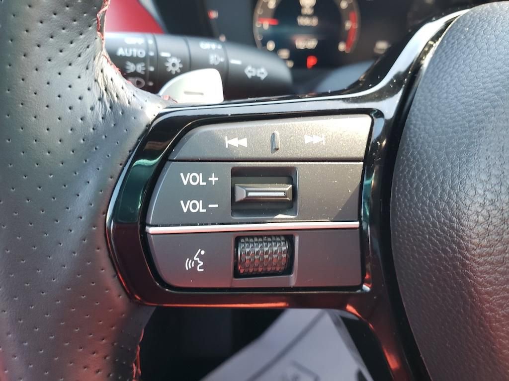 Certified 2025 Acura ADX A-Spec image 18