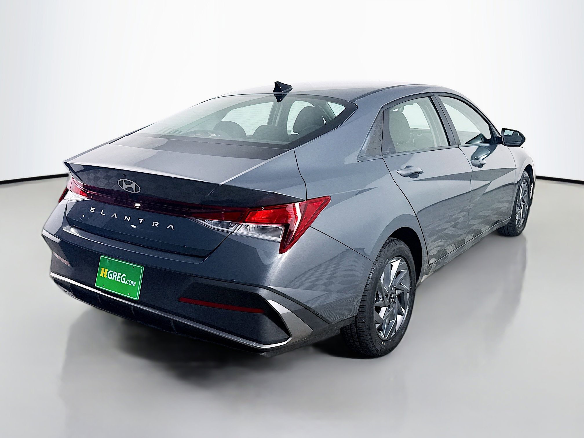 Used 2024 Hyundai Elantra SEL image 10