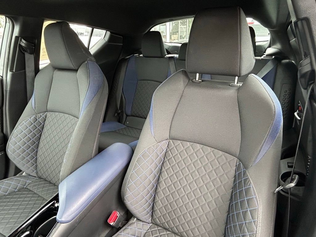 Used 2021 Toyota C-HR XLE FWD image 18
