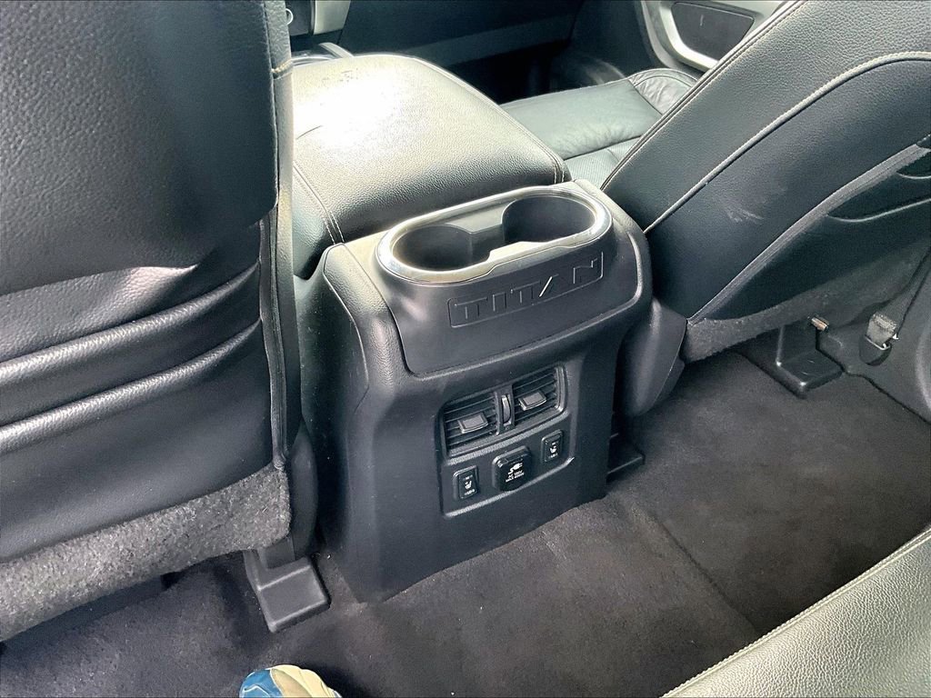 Used 2016 Nissan Titan PRO-4X w/ Pro-4x Convenience Package image 27
