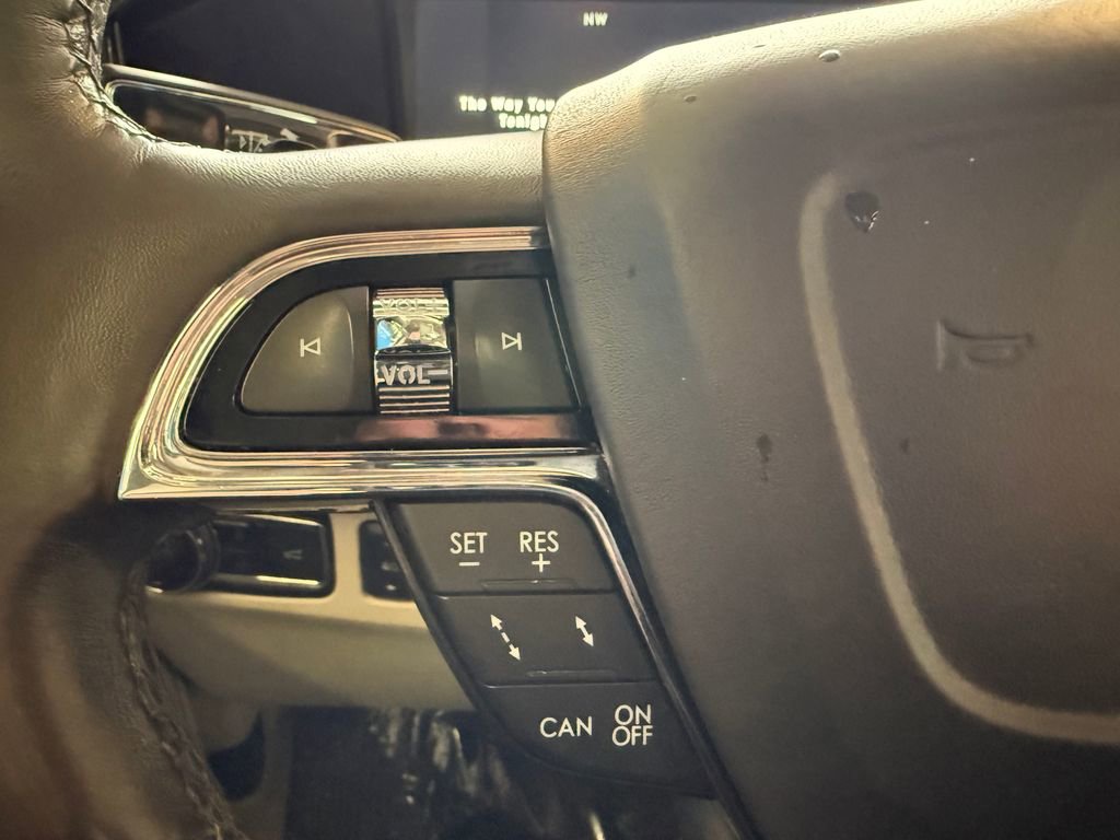 Used 2019 Lincoln Navigator Reserve AWD/4WD image 15