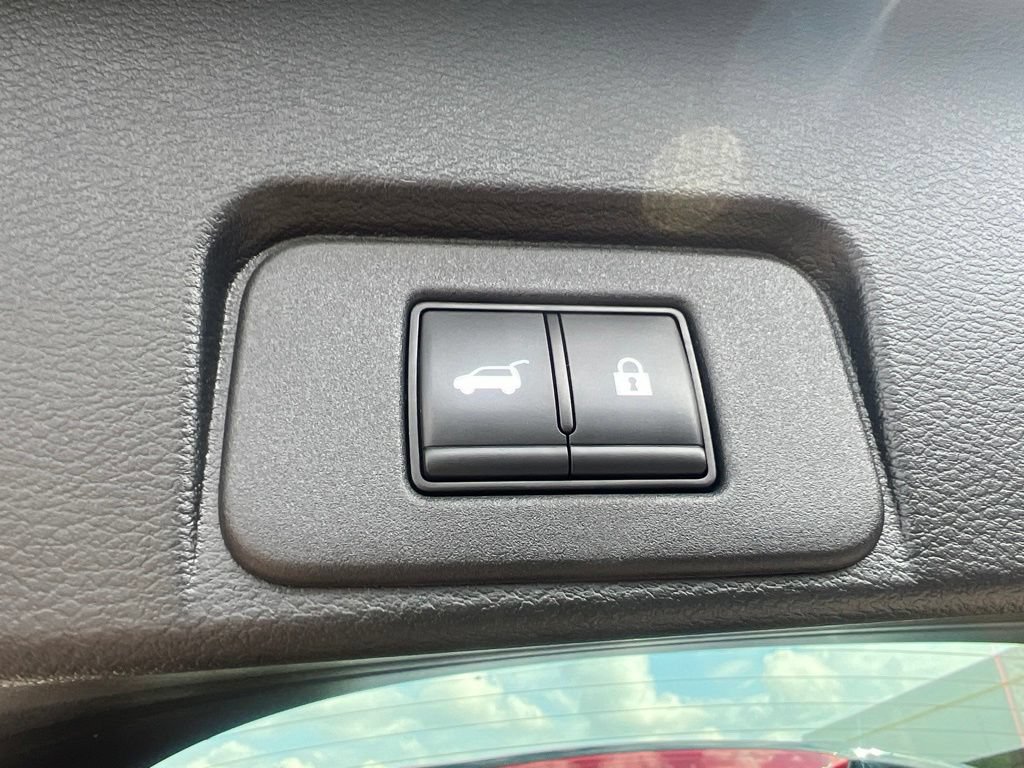 Certified 2023 Nissan Rogue SV w/ SV Premium B Package AWD/4WD image 15